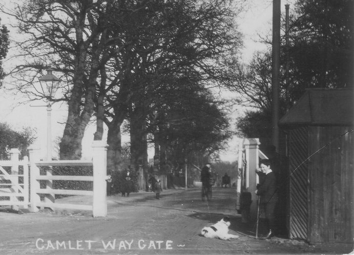 Camlet Way gate