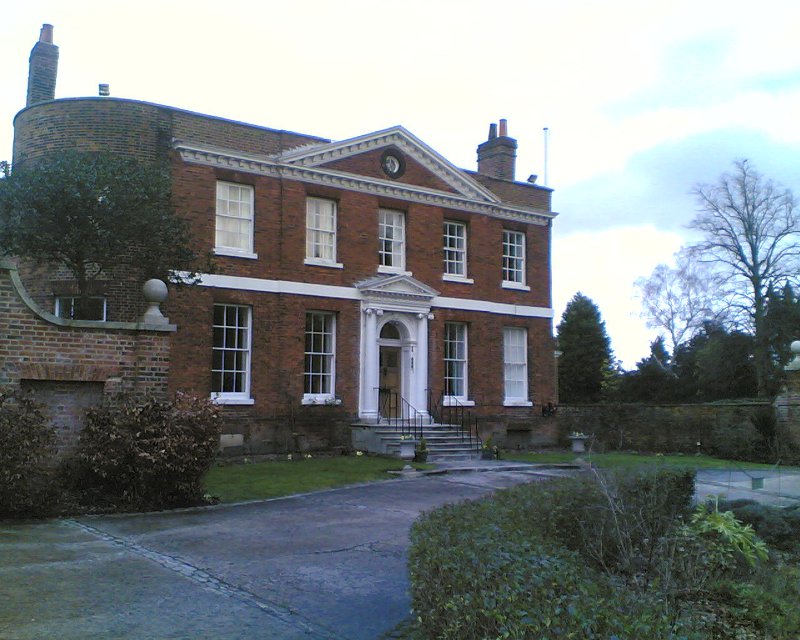 Mount House